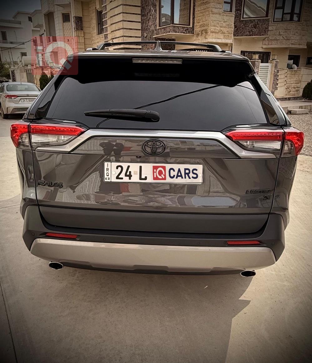 تويوتا راف 4